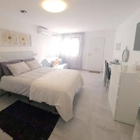 The Luxury At Pleamar 30 Rental, Punta Prima, Villa Torrevieja